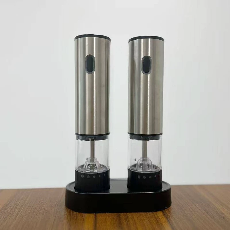 Automatic Electric Salt Pepper Grinder 1/2pcs Rechargeable Pepper Mill Shakers With External Adjustable Coarseness view 3