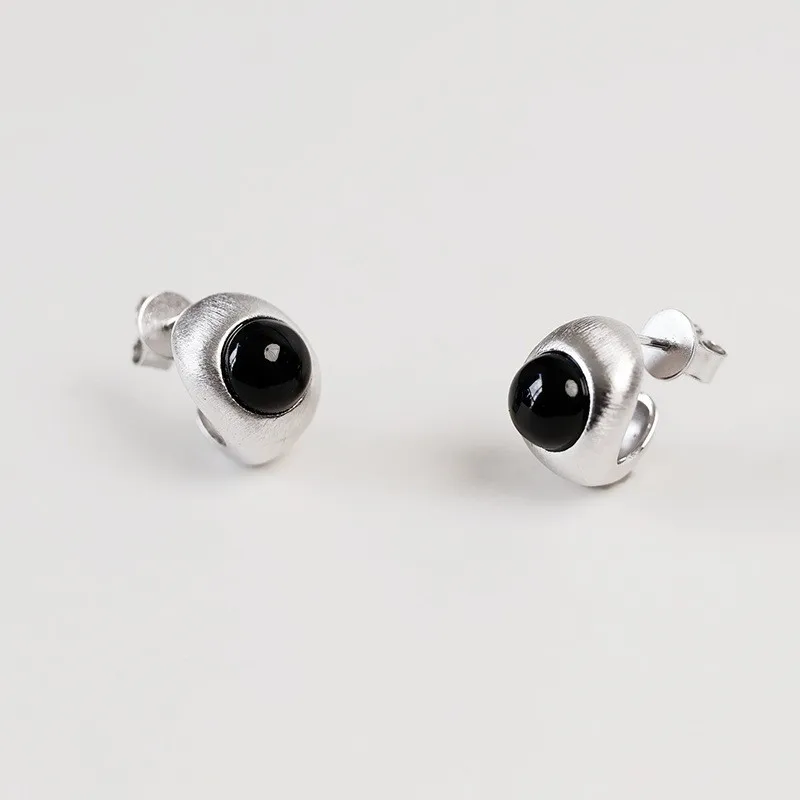 Vintage wire drawing black onyx stud earrings light luxury fashion earring for wedding party occasions exquisite jewelry