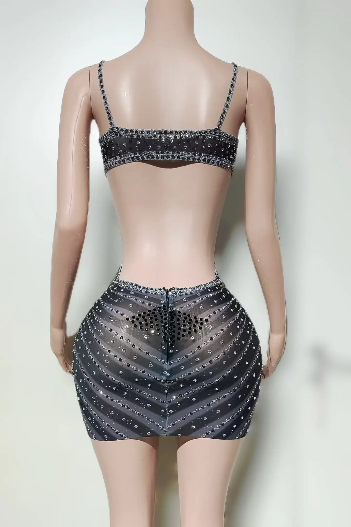 Xigua Rose Red Women Suspender Dress Sexy Hollow Out Full Diamond Gowns Bar Backless Dress Prom Birthday Cocktail Party Gowns