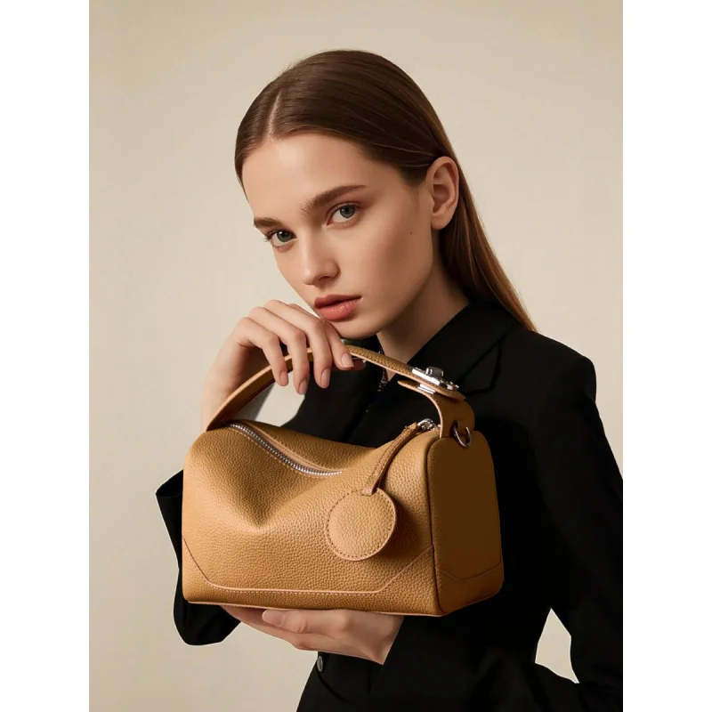 

Cowhide Women's Bag Fashion Genuine Leather Versatile Trendy Handbag Crossbody Bag Pillow designer luxury the tote high quality