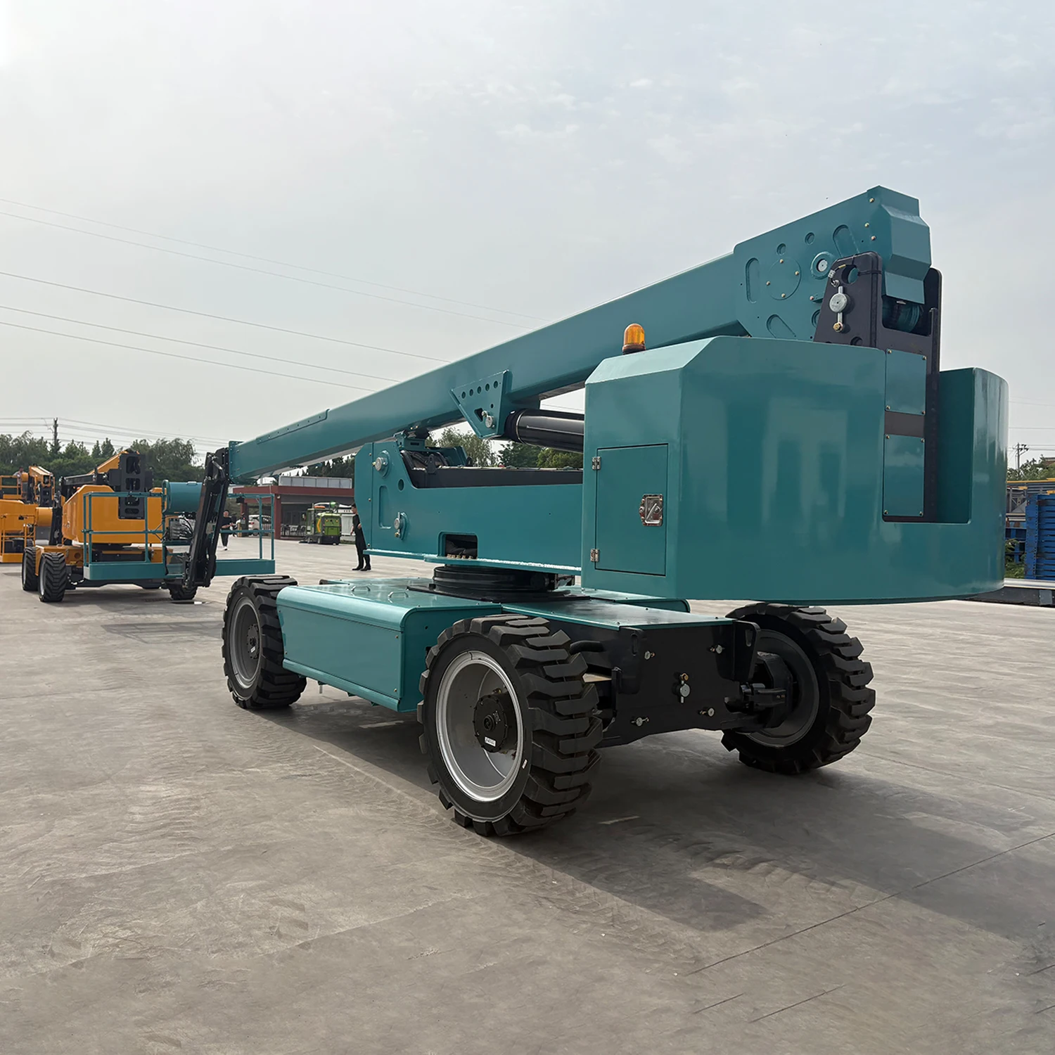 Self Propelled Diesel Electric Boom Lift 9m To 56m Articulated Aerial Platform for High Altitude Maintenance and Painting