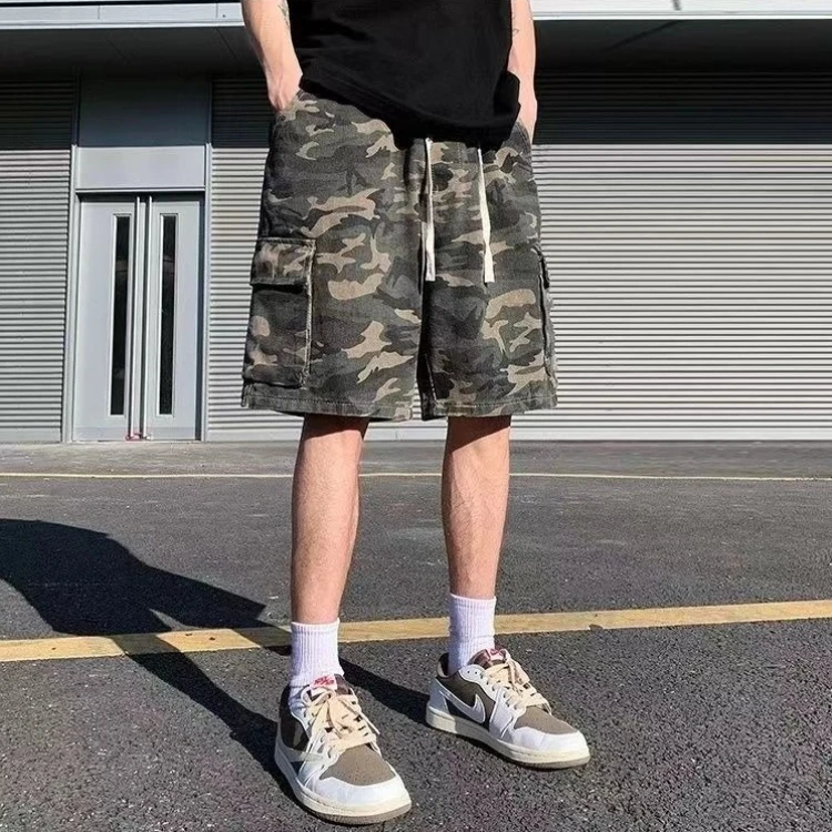 

Men's Casual Shorts Hot Weather Retro Camo Print Utility Relaxed Fit Streetwear Multiple Pockets Straight Cut All-Purpose