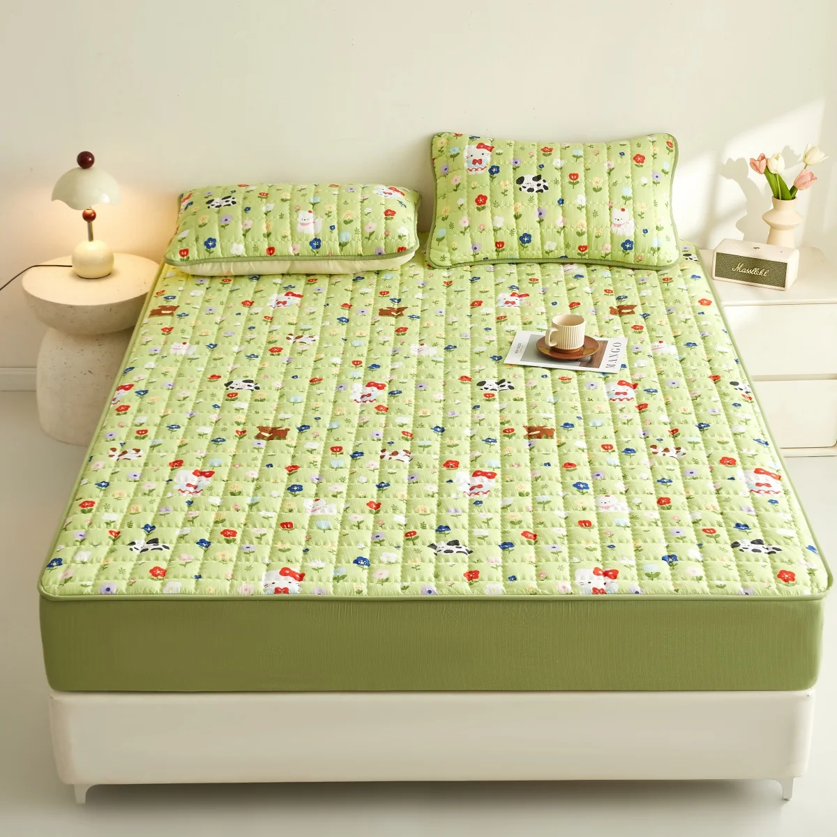 1pc Waterproof Mattress Cover Elastic Bedspread Quilted Bed Linen for Home Soft Mattress Protector 침대 커버 (Pillowcase Need Order)