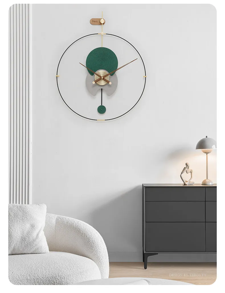 Atmospheric fashion light luxury art clock wall clock Internet celebrity living room decoration dining room