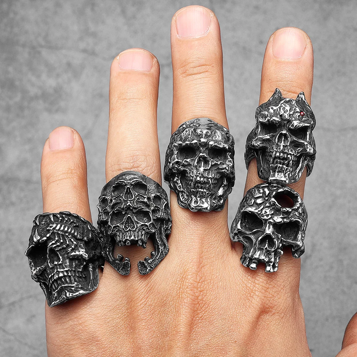 

Punk Skull Men Rings Stainless Steel Women Jewelry Gothic Rock Vintage Black Decoration Fashion Accessories Gift Wholesale