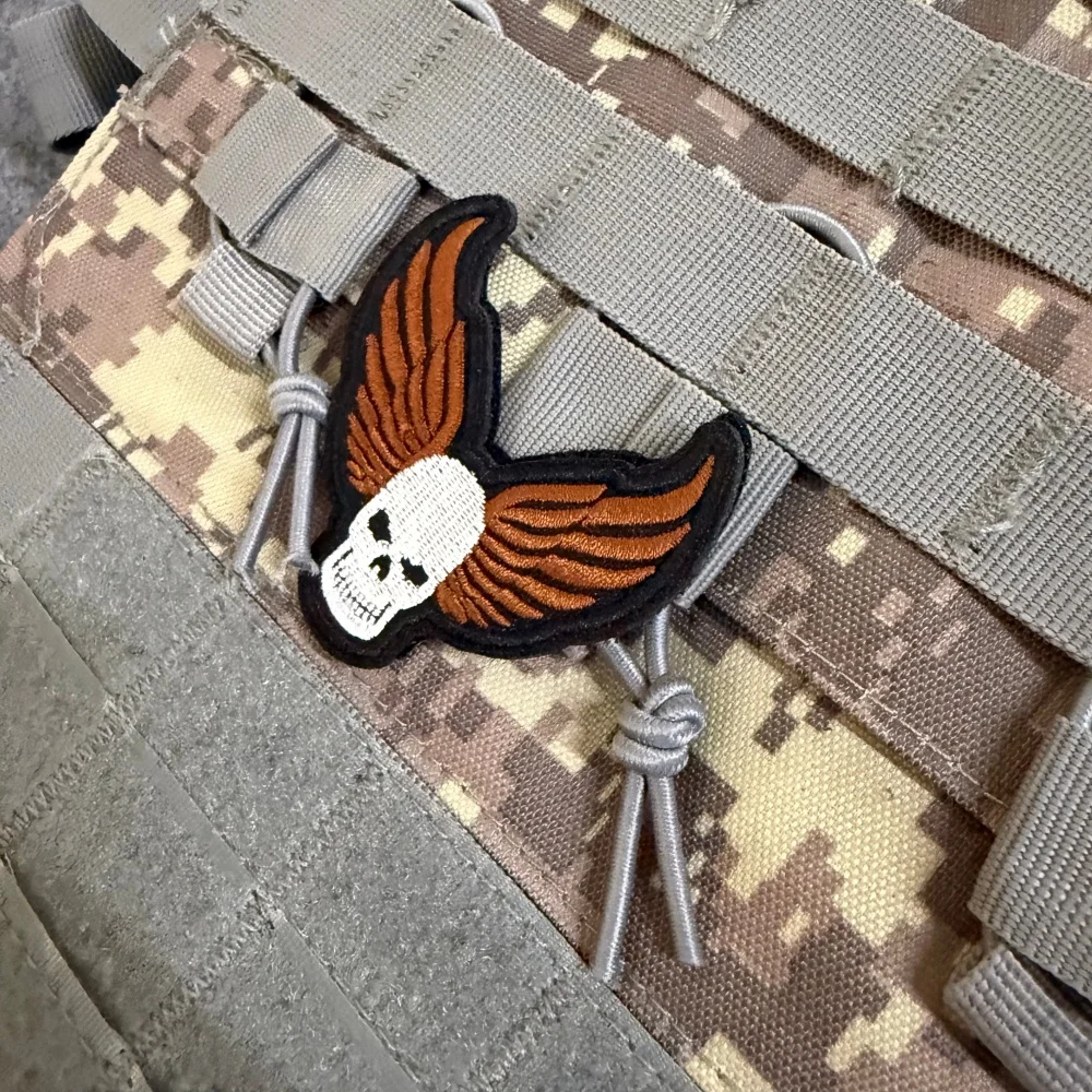 Patch tactique gothique classique de motard, motif crâne ailé, broderie punk, emblème décoratif pour veste et gilet