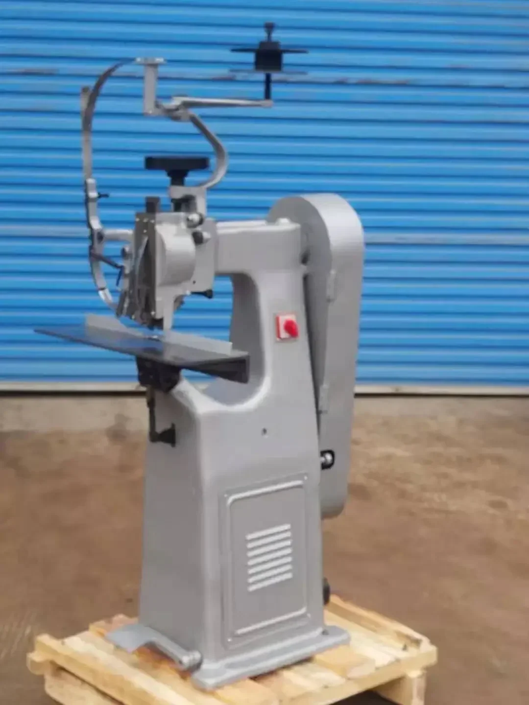 10 ~ 7Q2 bindmachine met enkele kop voor werkboektijdschriftbindmachine