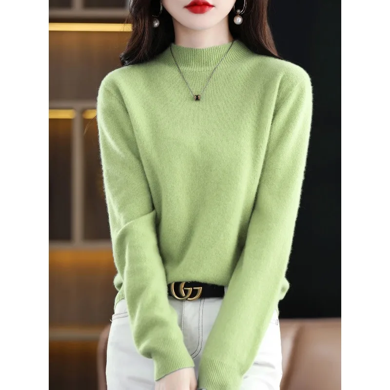 

Универсальный свитер с круглым вырезом, свободного кроя, из 100% чистой шерсти, вязаный.