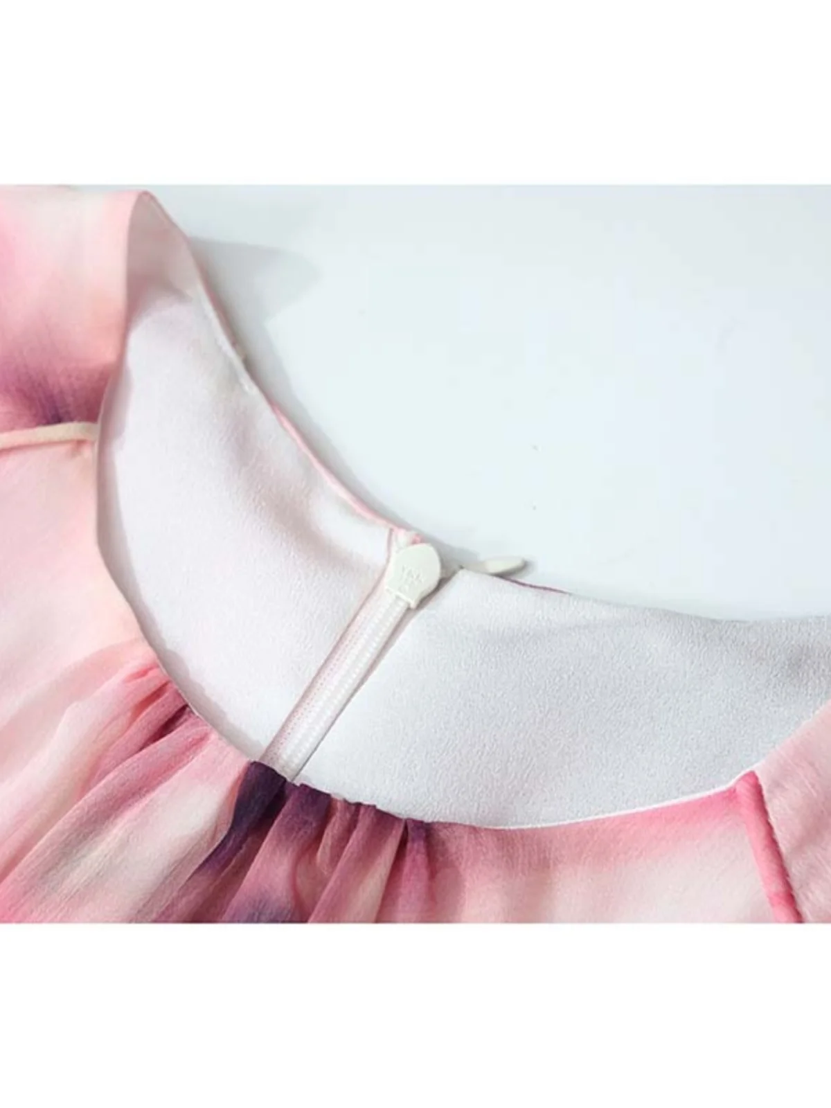 Saia Midi A-Line com Estampa Floral Rosa Doce, Cintura Ajustável, Plissada, Nova Chegada de Verão