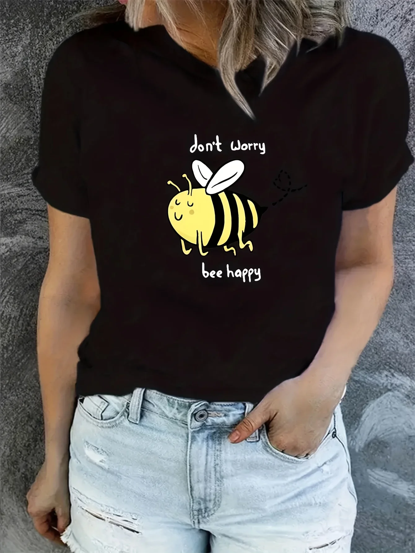 

Printed with bee patterns and slogans summer T-shirt round neck short sleeve casual women's daily comfortable clothing