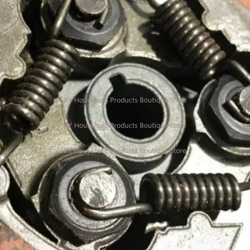 Iron High Quality Lawn Mower Accessories Brush Cutter Clutch Suitable for Robin NB411