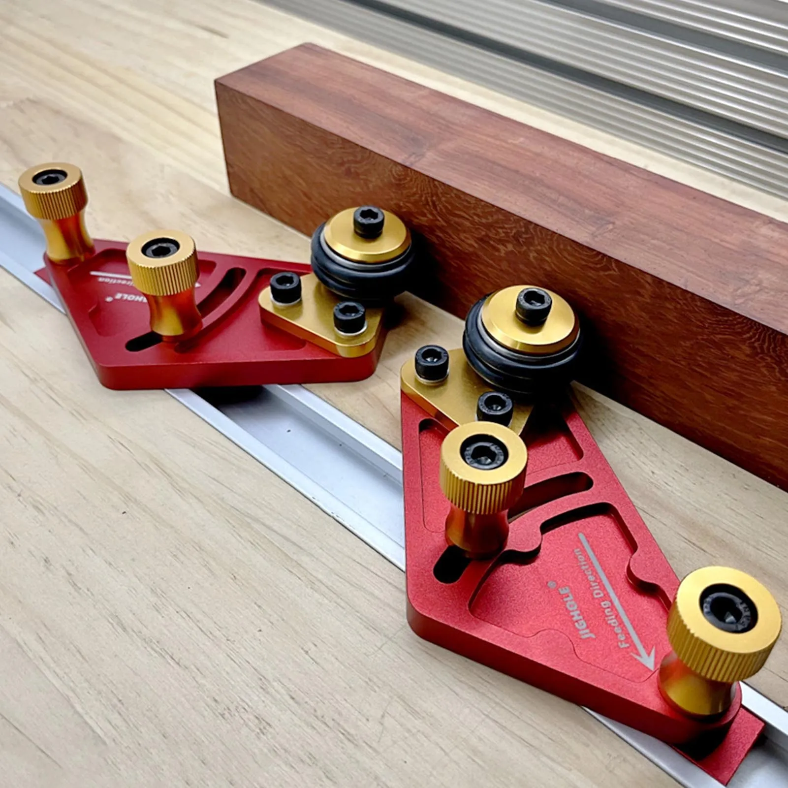 

Plate Roller Height Aluminum Alloy Prevent Wear Plate Tool with Multi Functional Bearing for Woodworking