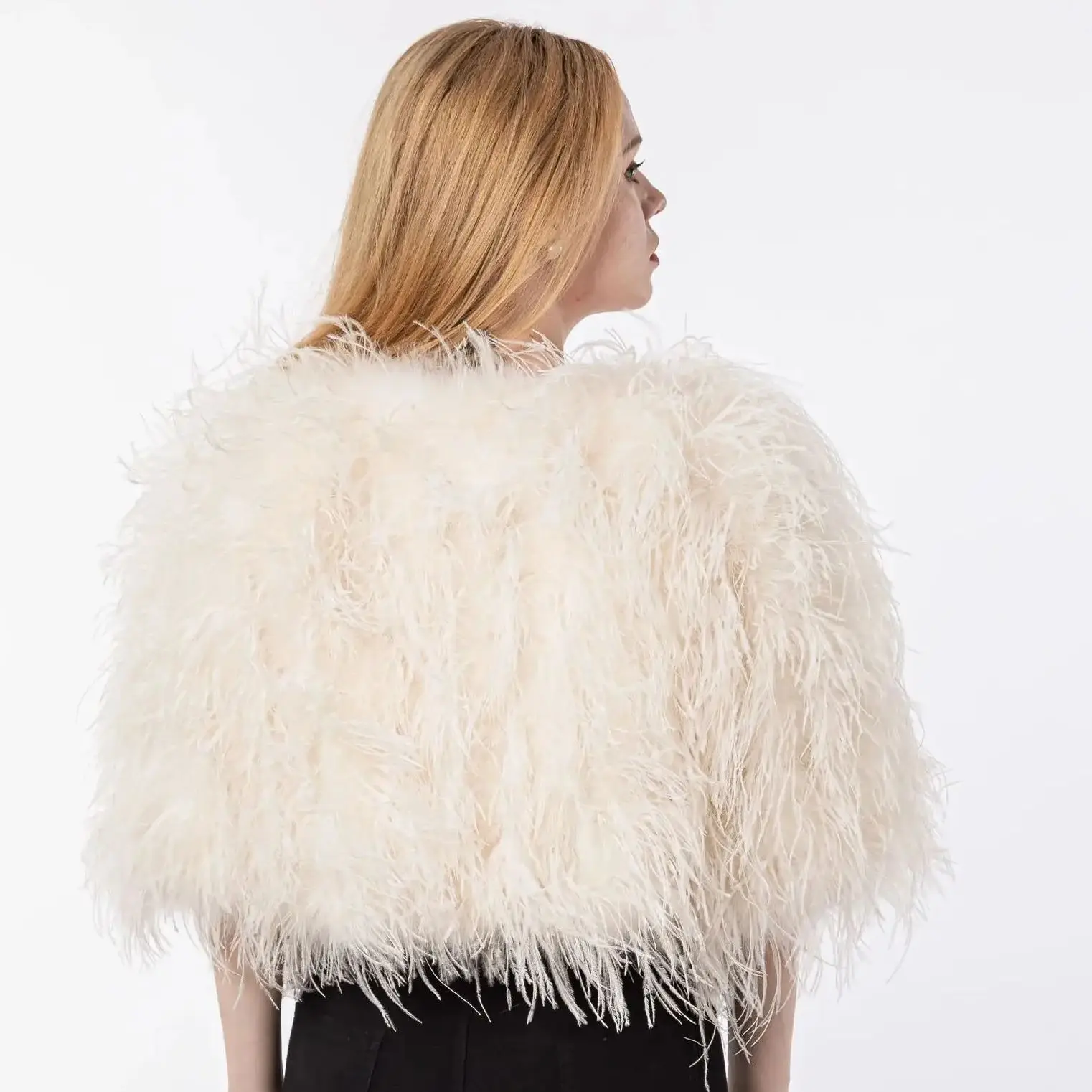 Luxuriöse pelzige Straußenfederjacke, Peach Fuzz Fashion, Hochzeitsfeier, Konzert, Braut B 230408 , 2024