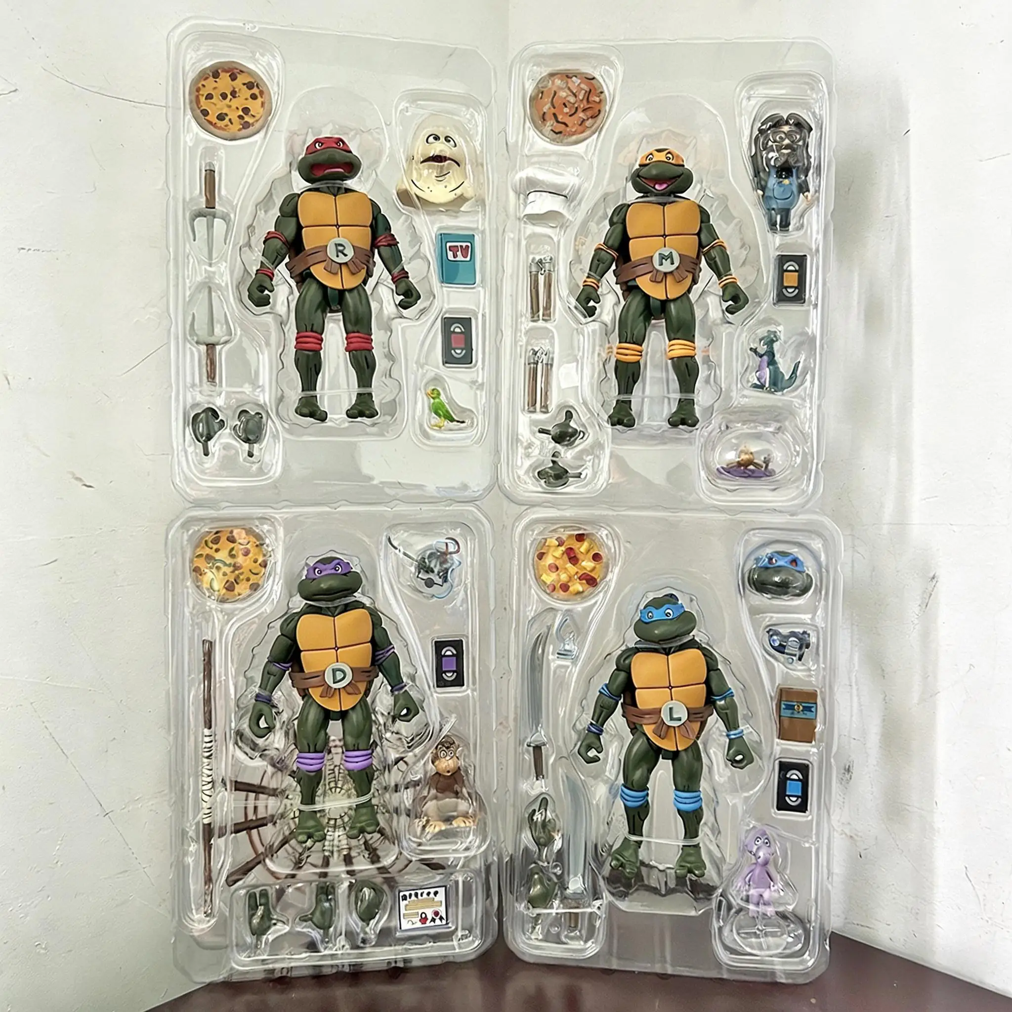 

Набор из 4 фигурок NECA Turtles Pizza Club: Леонардо, Новые аниме-фигурки, модель, игрушки, украшение для книжной полки