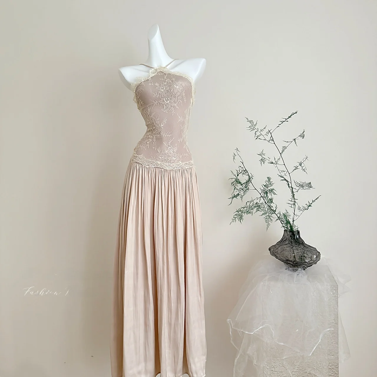 ball gown lace sleeves wedding dresses Orla| Dress L / Ivory / Chai Size:UK M (In-Rental) VENDOR COLOR-SUNLUCK Minimalist Long Sleeve Wedding perfect for making your