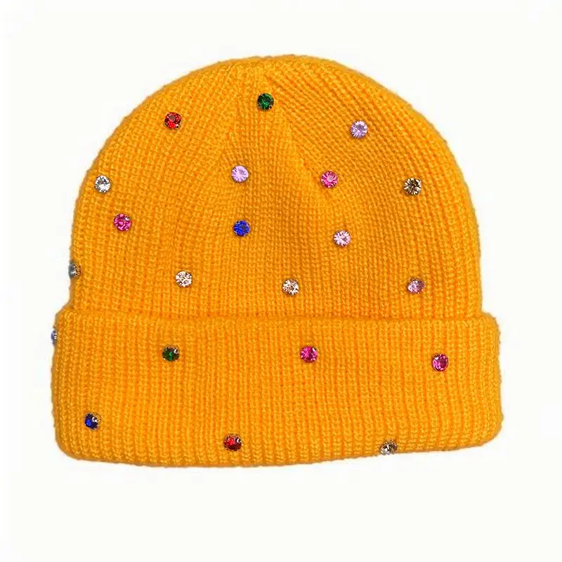 Glitzernde Strickmütze für Damen – Weiche Wintermütze mit bunten Strasssteinen für Herbst und Winter – Detail 3