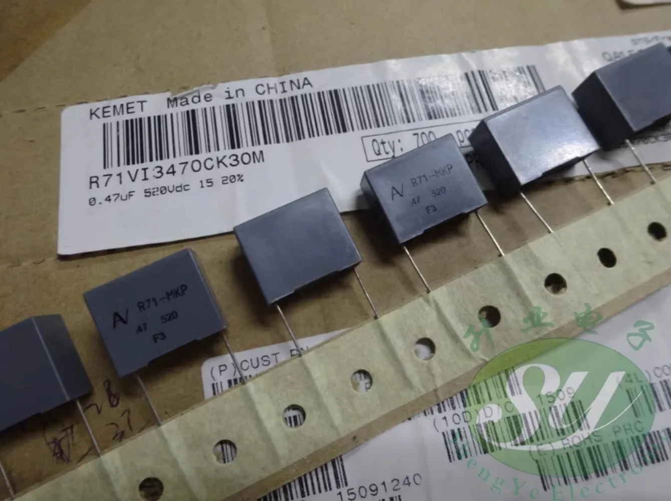 

10PCS AV R71 0.47uf/520V 470nf u47 474 MKP New film capacitor 15MM