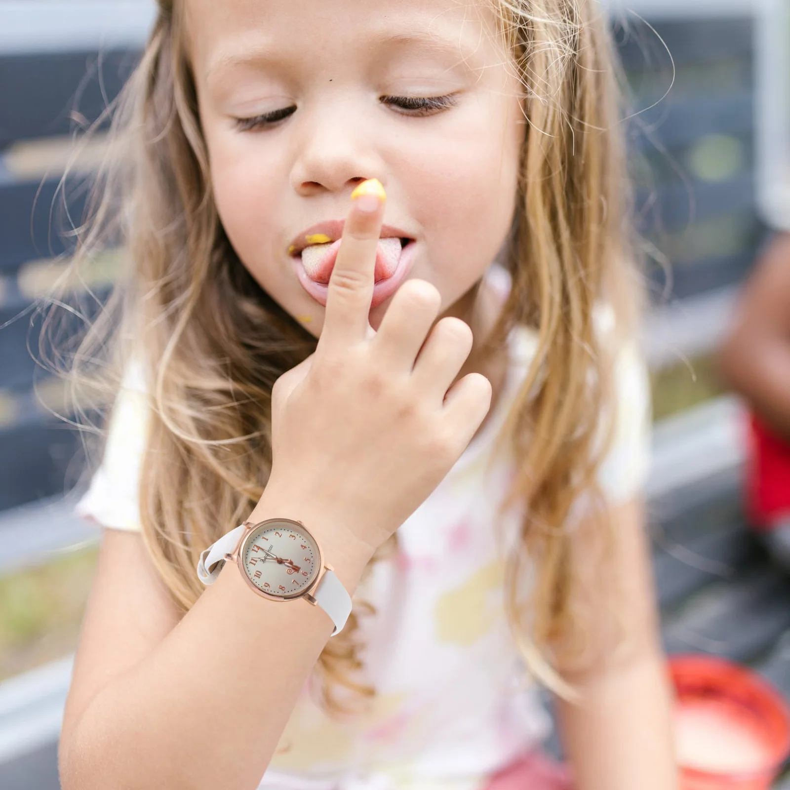 ساعة 'S بحزام قابل للتعديل ومؤشرات مضيئة وتصميم بسيط وحزام ناعم للطلاب كاجوال لساعة اليد