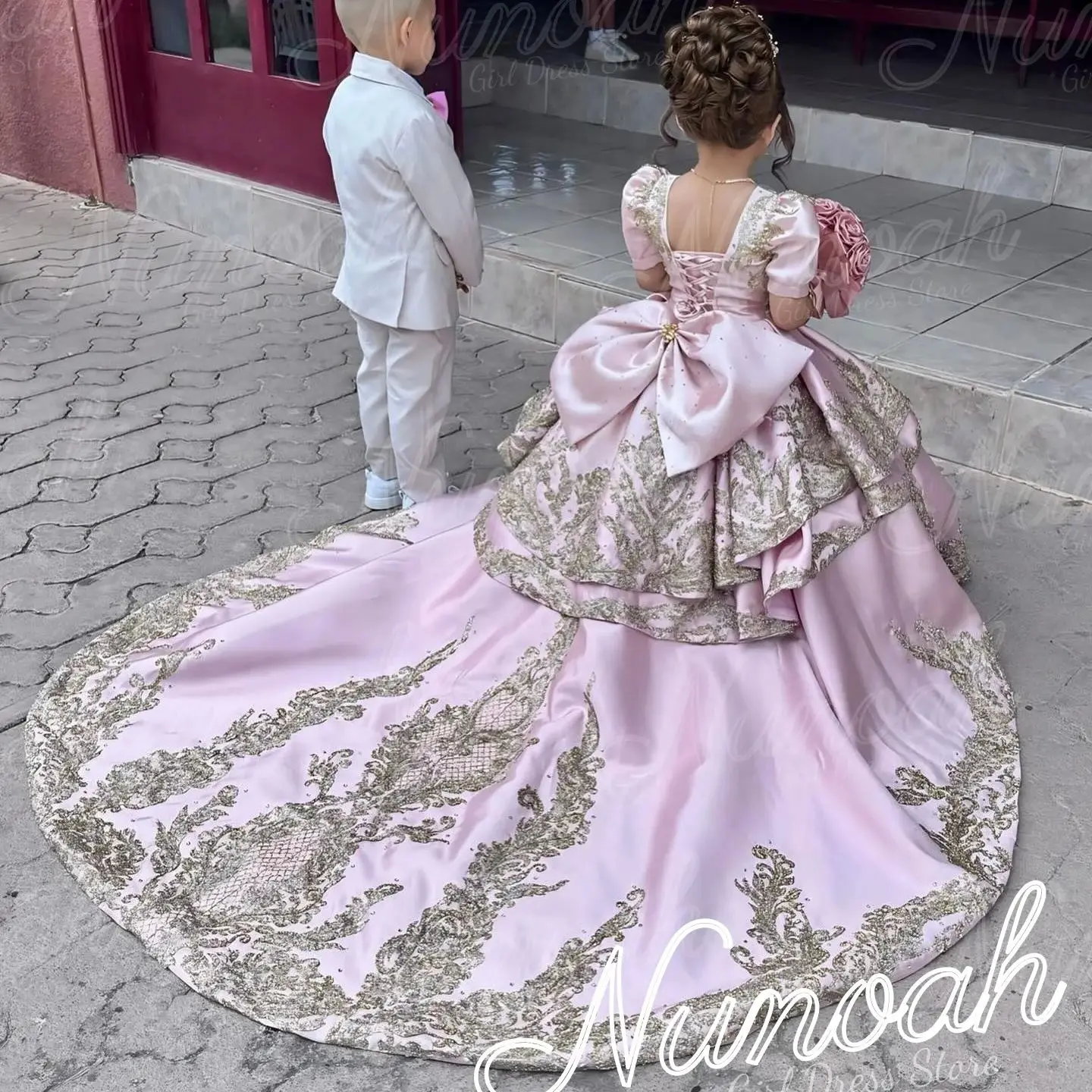 Pink Satin Flower Girl Dress For Wedding Lace Appliques Girl Birthday Party Gowns with Trail First Communion Gowns Customized