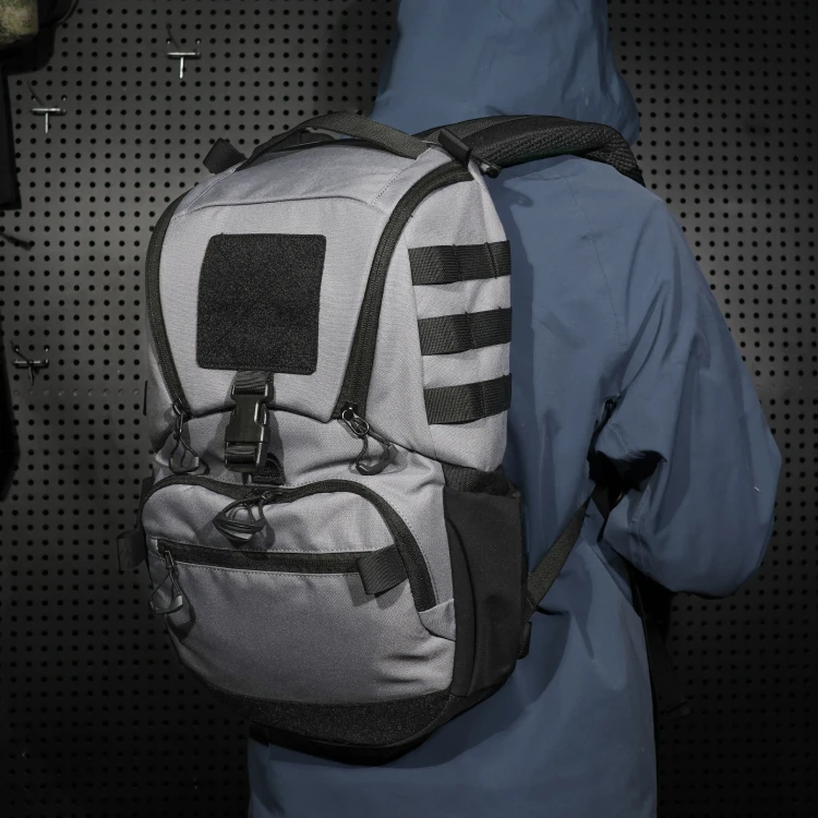 boltboat-mont-blanc-zaino-tattico-da-14l-con-scomparto-dedicato-per-laptop-da-156-e-sistema-molle