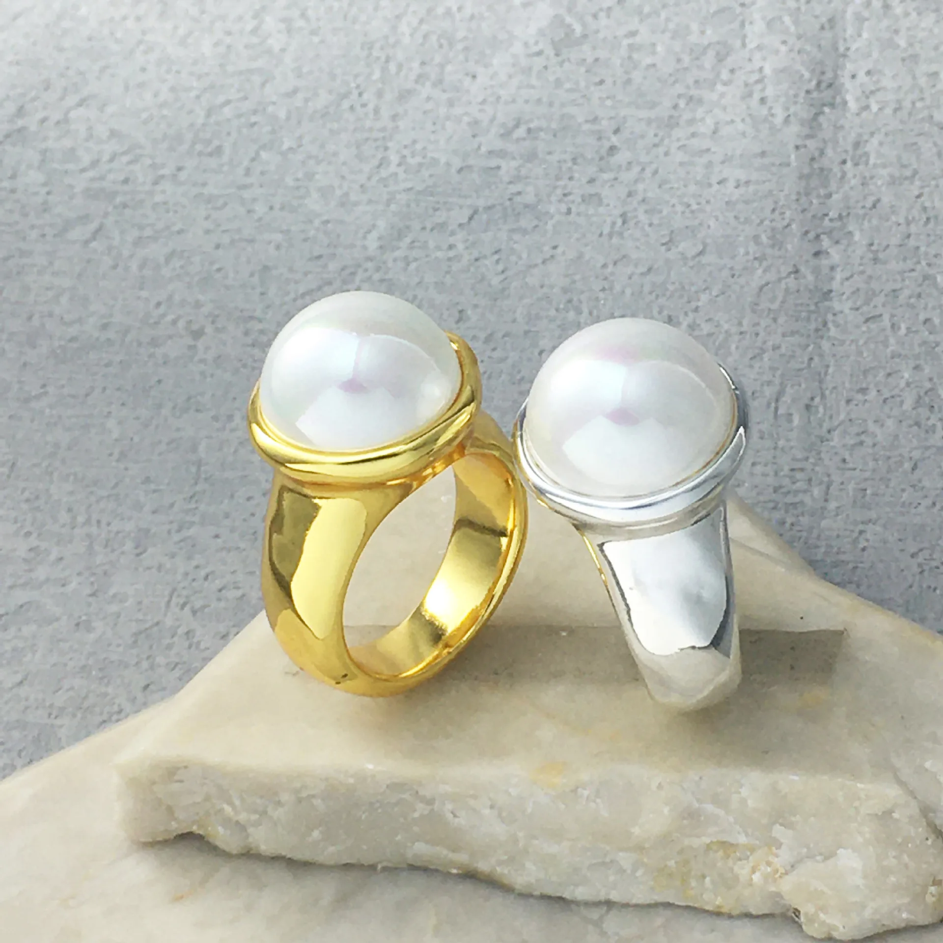 

2024 UNOde50 New European and American fashion high quality pearl ring women romantic jewelry gift bag