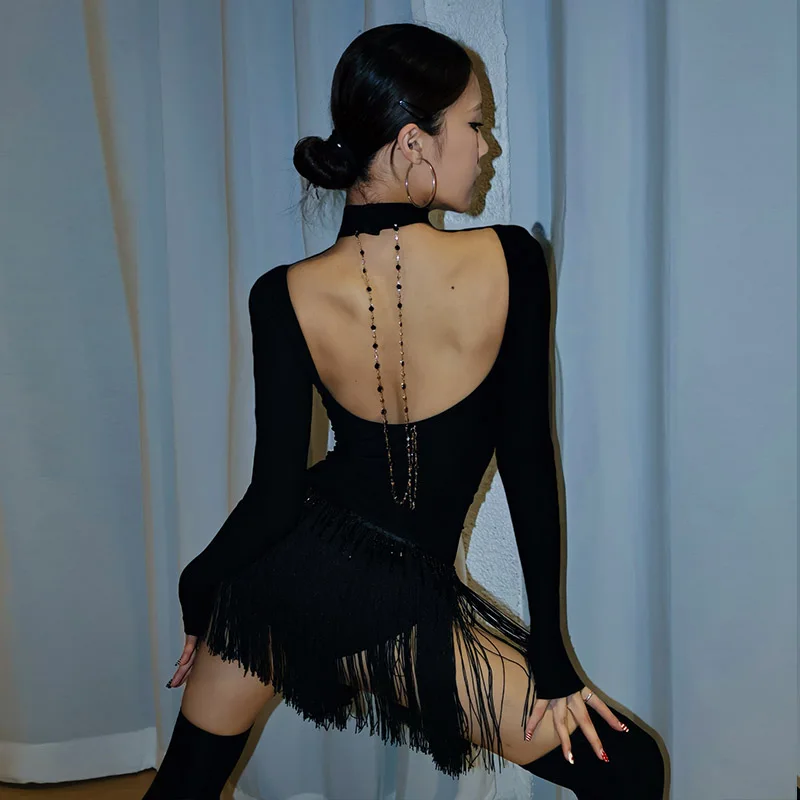 블랙 백리스 라틴 댄스 슈트 여성 차차 삼바 트레이닝 의류 긴 소매 레오타드 프린지 스커트 라틴 연습 세트 VBH2367