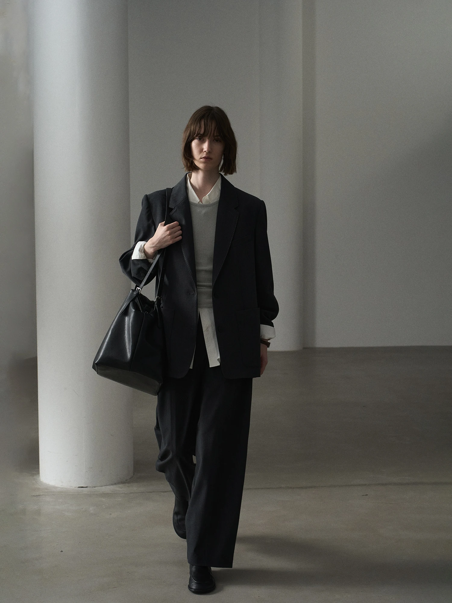 

Classic Mixed Fabric with Red Collar And Arc Blade Sve Commute Sle Long Sve Suit Jaet in Polyester