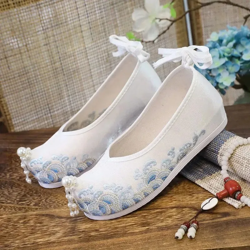 Maogu Embroidered Increase Inner Height Shoe Woman Flats Women 2023 Women\'s Trend Chinese Style Pumps Ancient Style Hanfu Shoes