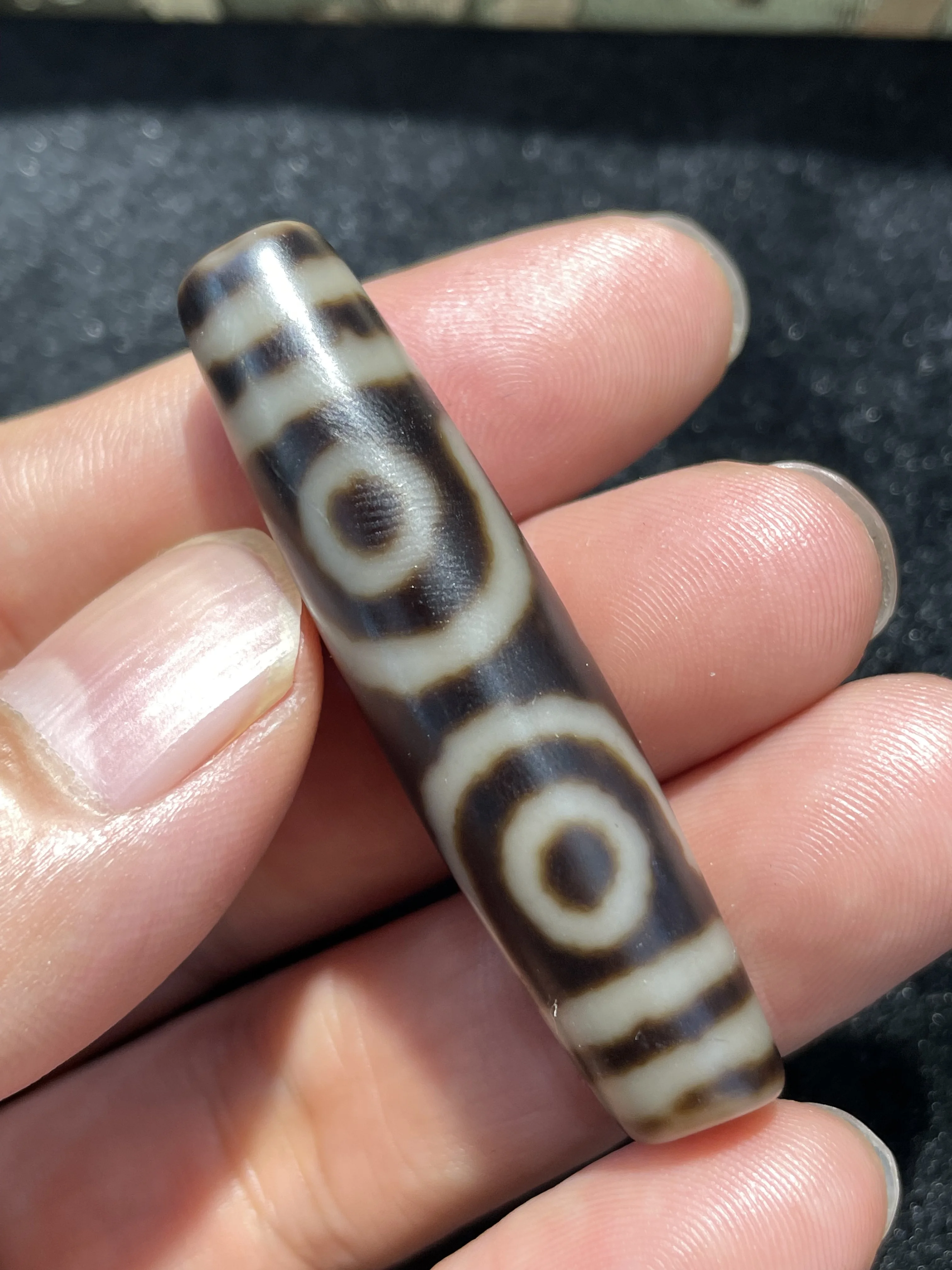 Energy Magic Tibetan Old Agate Ivory Color Buddha Cap 3 Eyed Long dZi Bead Totem Amulet Pendant Jewelry Gemstone