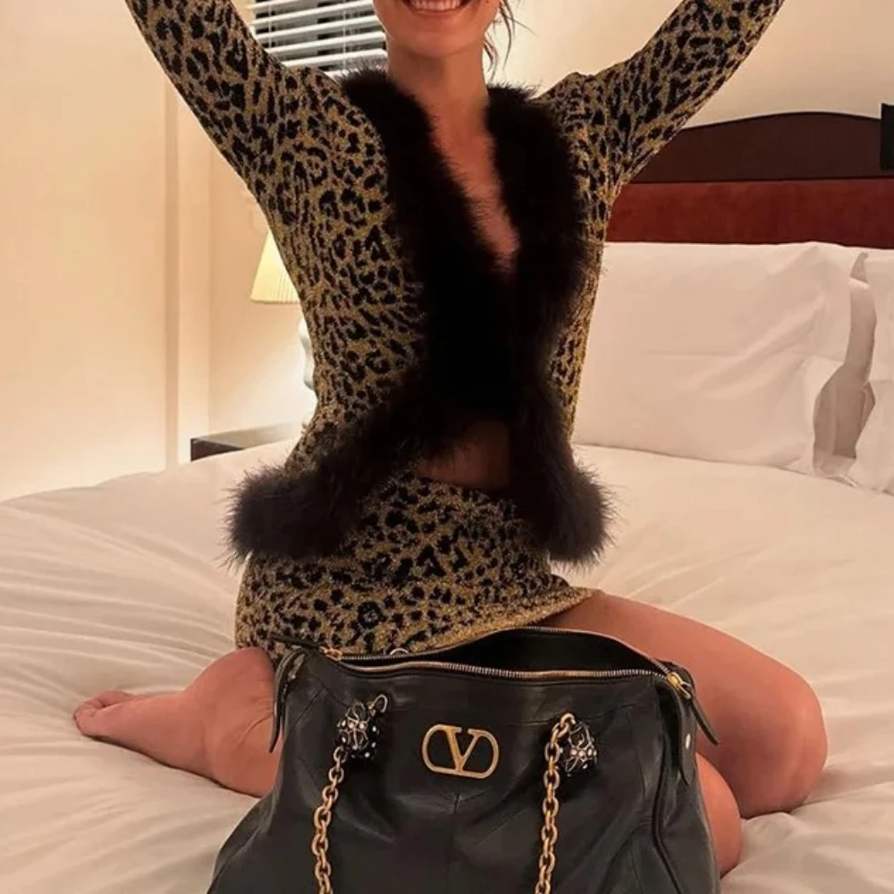 

Женский сексуальный пушистый лоскутный блестящий леопардовый модный комплект из 2 предметов, кардиган с длинными рукавами, топы + облегающие мини-юбки, повседневная уличная одежда