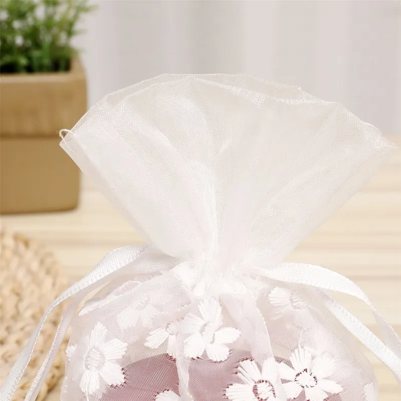 6-50Pcs White Small Flower Organza Bags 10x14cm Embroidery Jewelry Drawstring Bag Wedding Party Christmas Favourite Gift Pouches