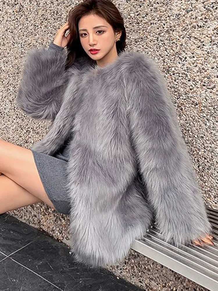 معطف فرو صناعي أسود للنساء سترة أنيقة شتوية دافئة ضيقة على الموضة الكورية بأكمام طويلة للسيدات برقبة دائرية قطع علوية صلبة من الثعلب الصناعي جديد #3