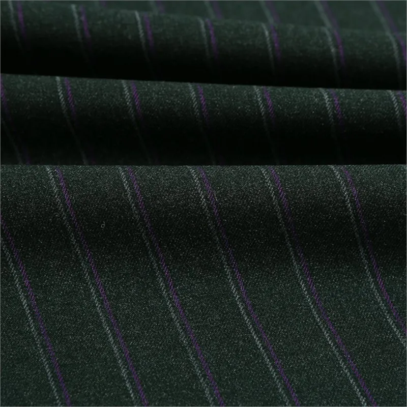 The new stretchy striped suit fabric is a simple and elegant women's casual workwear skirt
