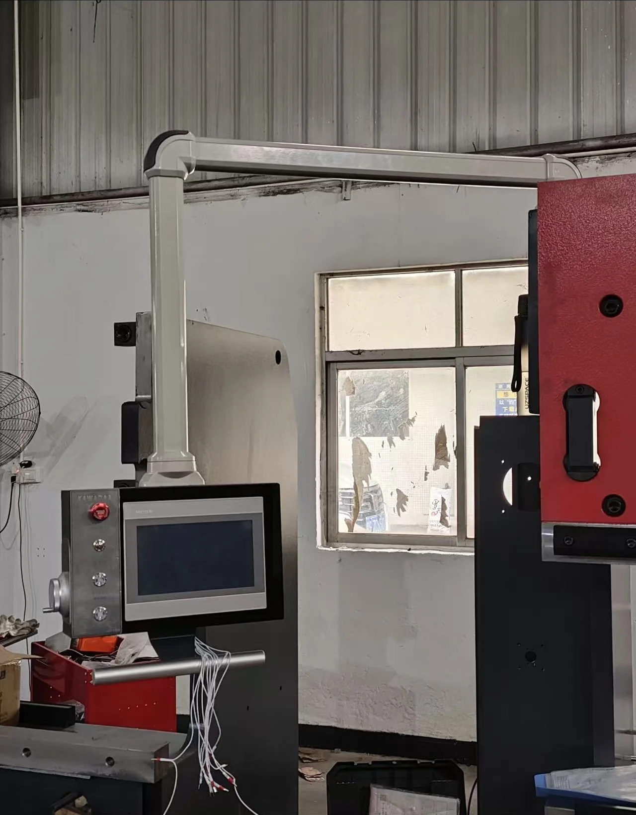 Compact HMI Support Arm System, Light Duty Aluminum Control Box Bracket for Small CNC Machine, JDF 5065 Adjustable Monitor Mount