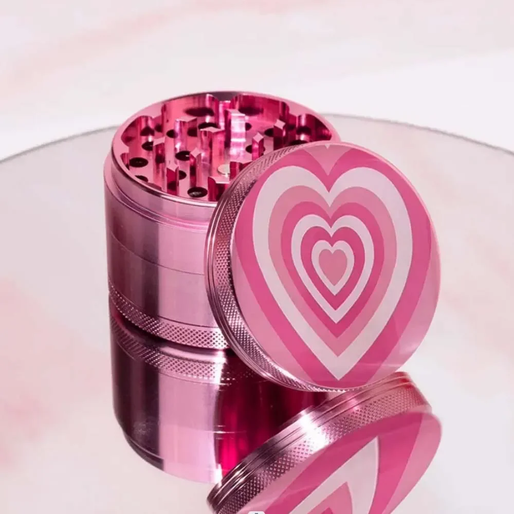 Pink Heart Aluminum Herb Grinder, Four Piece Grinder, Girly Smoking Accessories for Tobacco-40mm