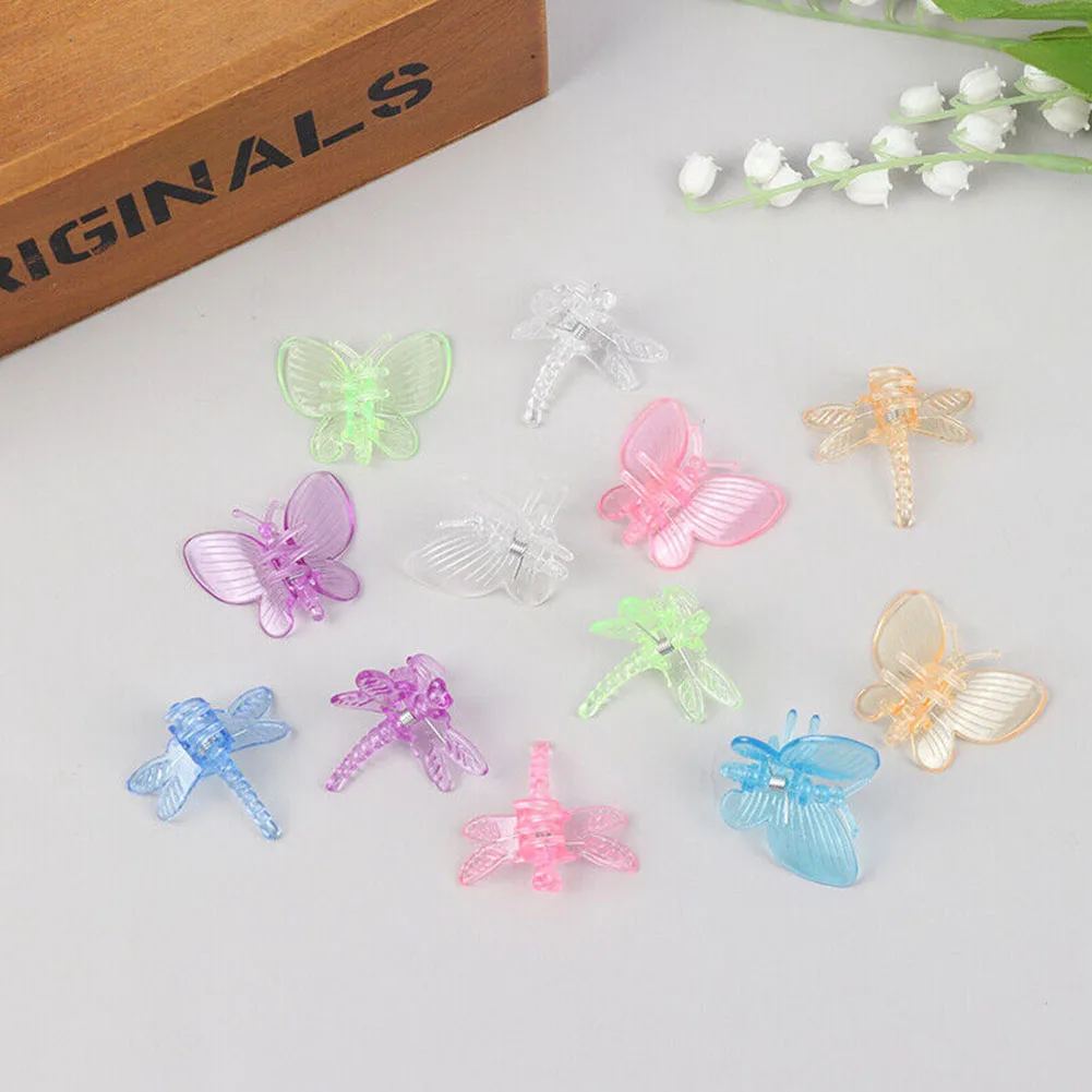 30Pcs Plastic Plant Clips for Supporting Garden and Orchid Vines Lightweight Clips for Flower and Vegetable Plant Care