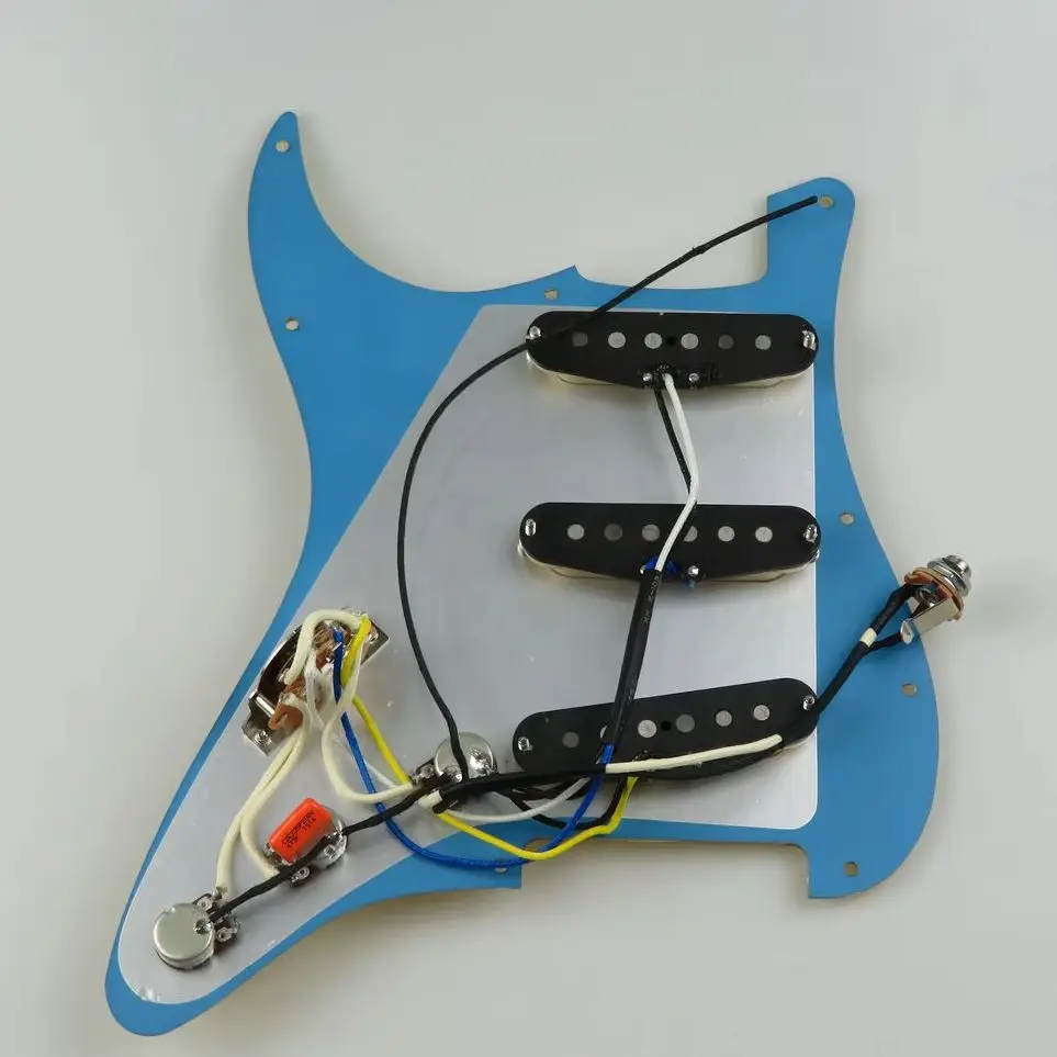 Wilkinson SSS Loaded Prewired Pickguard Gold Mirror Surface For Str/at ST Electric Guitar 3 Alnico Pickups 5 Way Switch