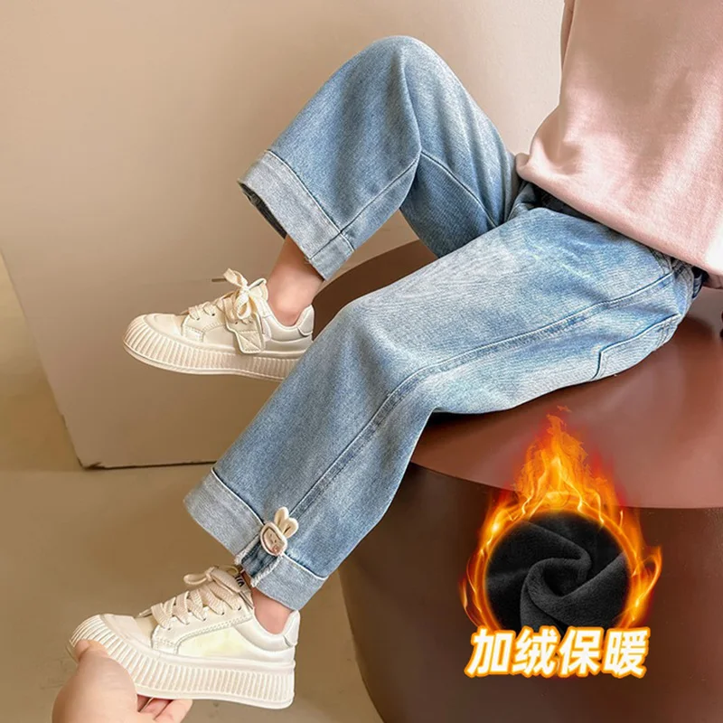 2026 Neue Kinder-Jeans mit Fleecefutter Warme Herbst-Winter-Thermohosen Mädchen Modische Denim-Hosen Kinder Freizeithosen 3-8 Jahre