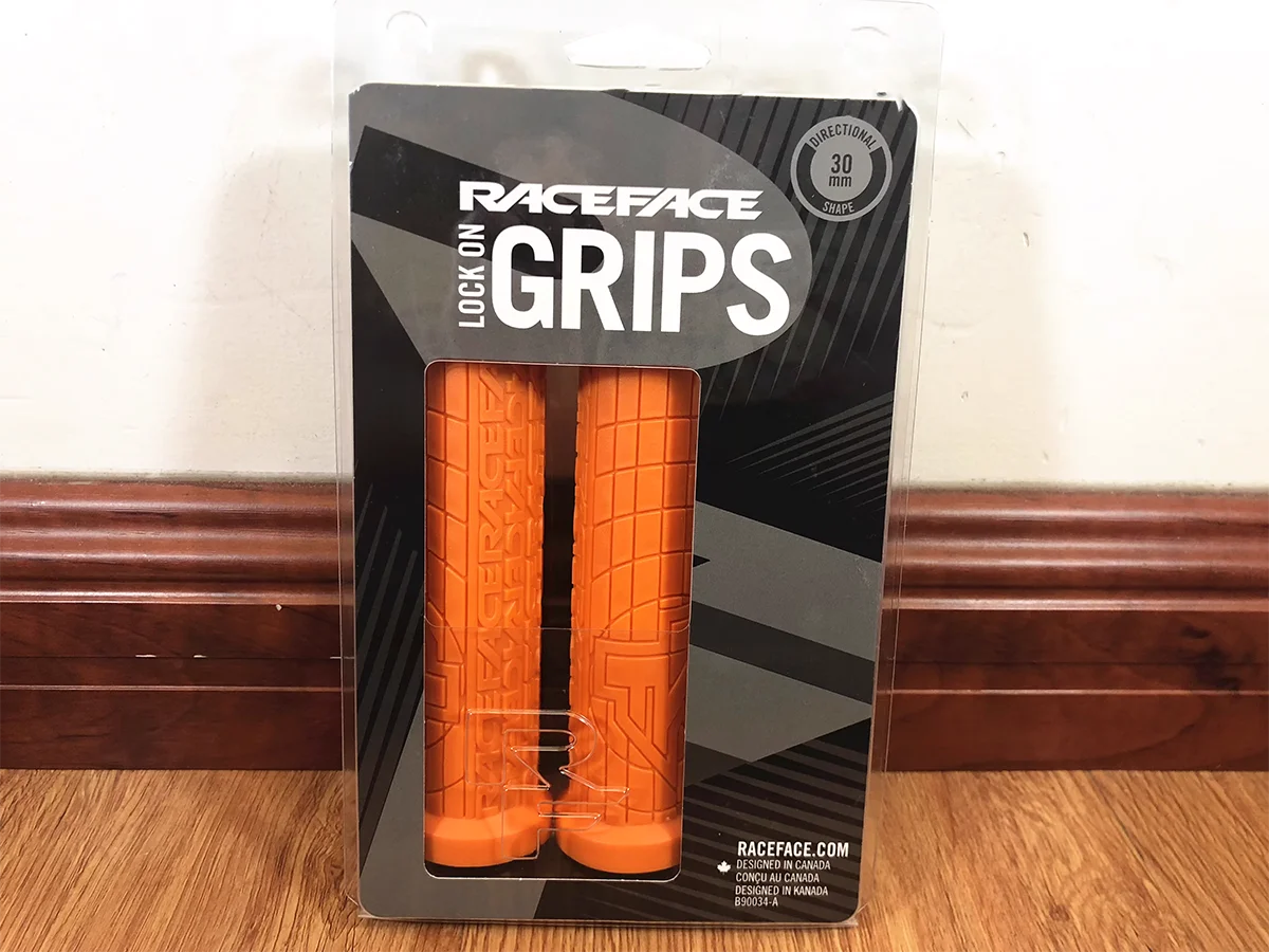 RACEFACE Grippler Grip Rubber Grip 30 mm, 33 mmgiving you 10 easy ways to make your bike look extra sick