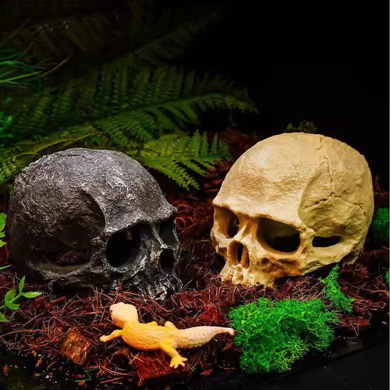 Skeleton Reptile Hideout Halloween Landscape Decor Fish Tank Skeleton Ornament for Juvenile Ball Python Gecko for Tarantula