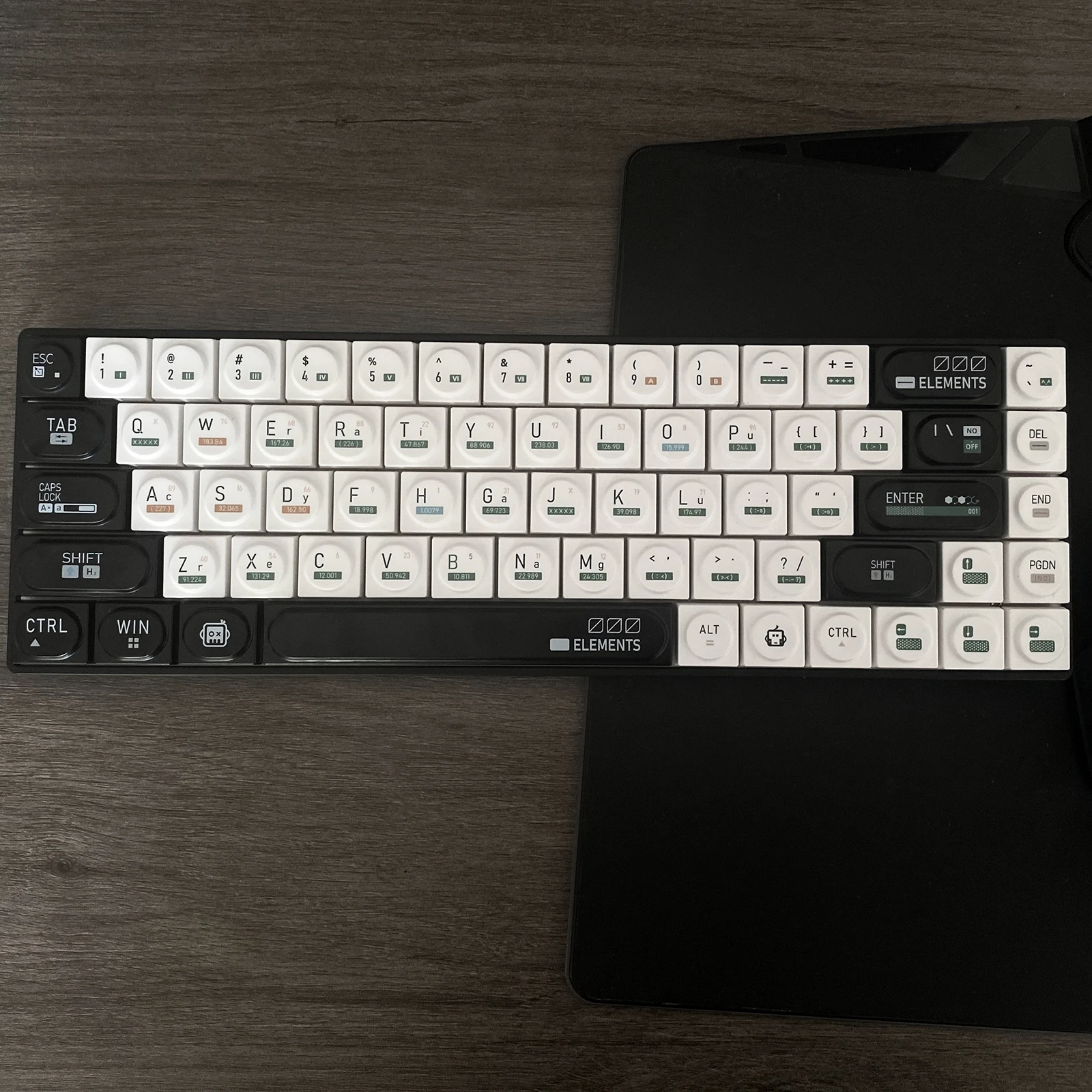 レトロメカニカルキーボード,ビルディングブロックおもちゃのキーキャップ,化学元素,カスタムpbt,磁気,ヴィンテージ,ウーティングゲーム