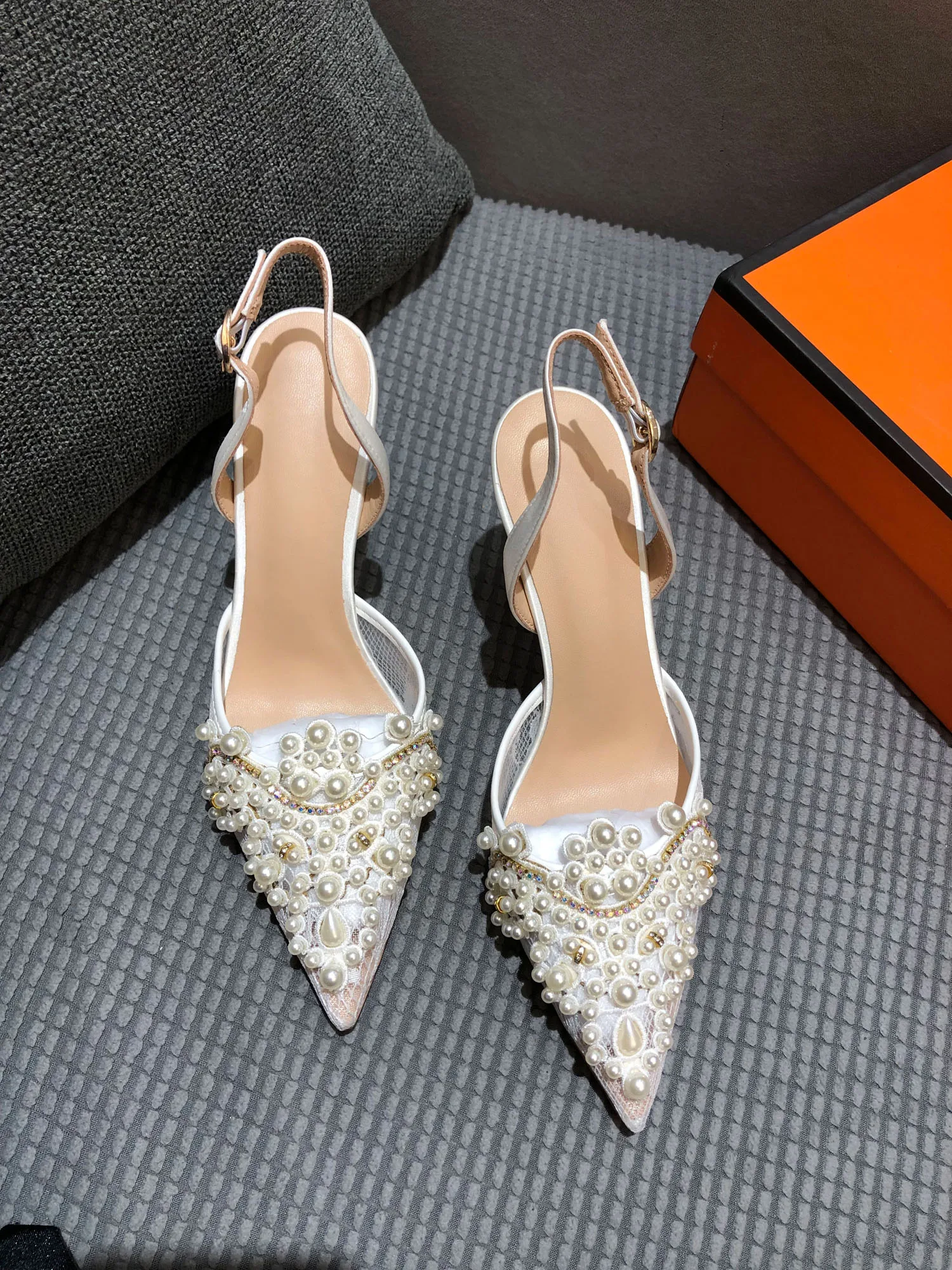 Summer New French High Heels, Slim Heels, Pointed Toe, Headband, Water Diamond Style, Lace One Line Buckle Sandals, Female