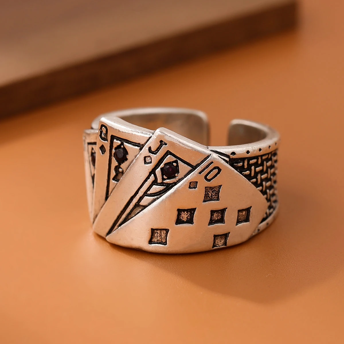 

Оригинальные открытые кольца в стиле ретро с прямоугольным рисунком