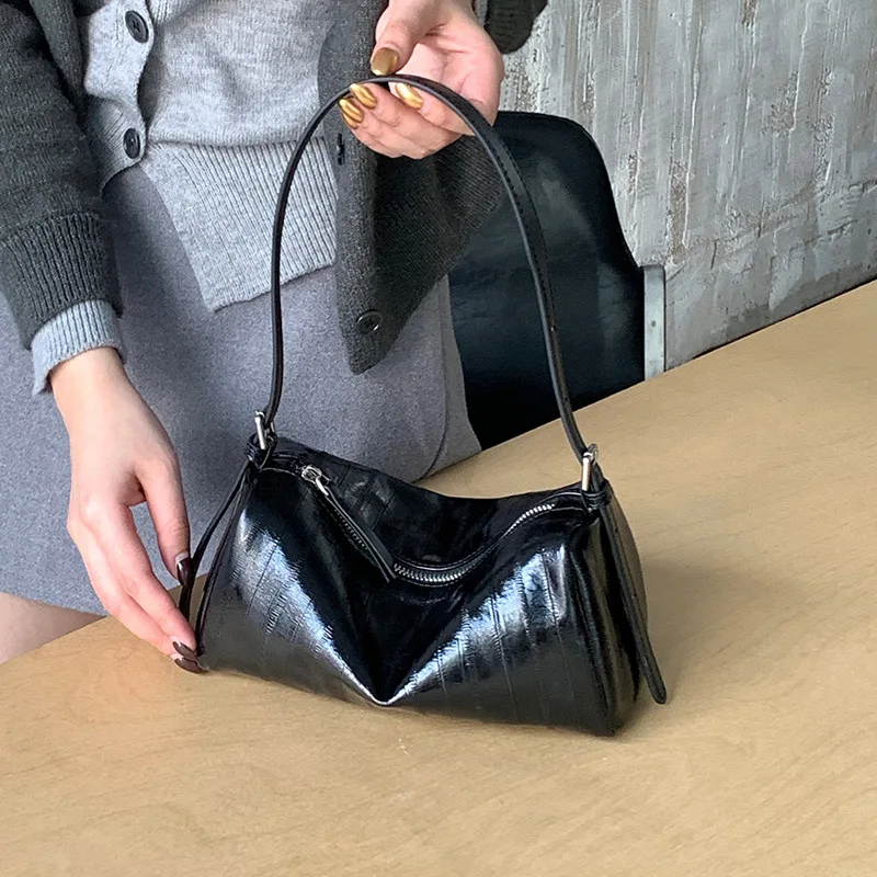 

Women's 2026 New Top Grain Leather Pillow Bag Vintage Underarm Shoulder Crossbody Handbag