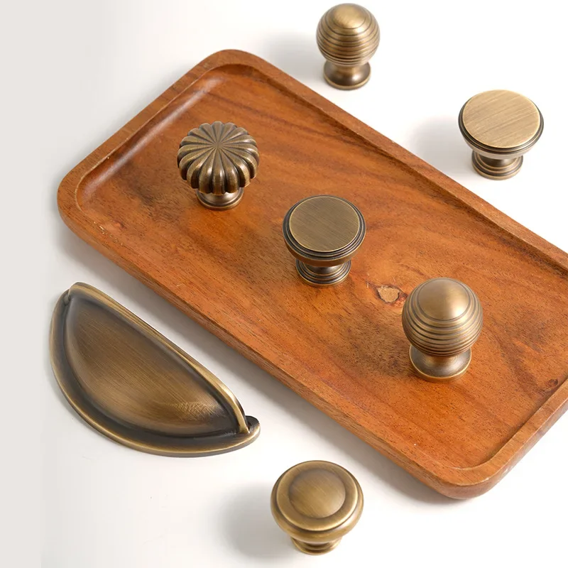 Solid Brass Antique Bronze Cabinet Pulls for Wardrobe Doors American Retro Cabinet Handles French-Style Vintage Wardrobe Handles