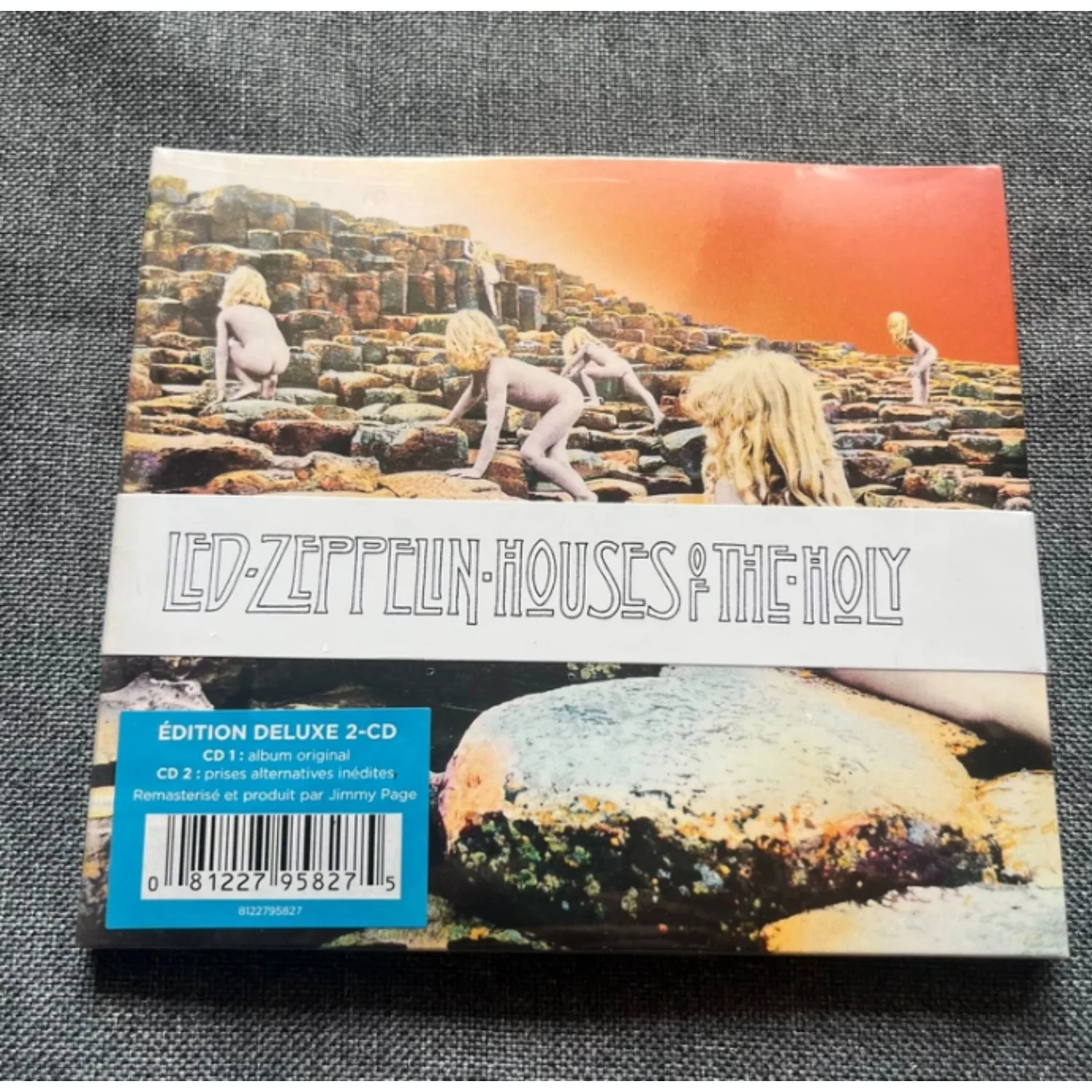 

Houses of The Holy Deluxe Remastered Album, Classic 70s Hard Rock & Heavy Metal Masterpiece with Iconic Guitar Riffs CD