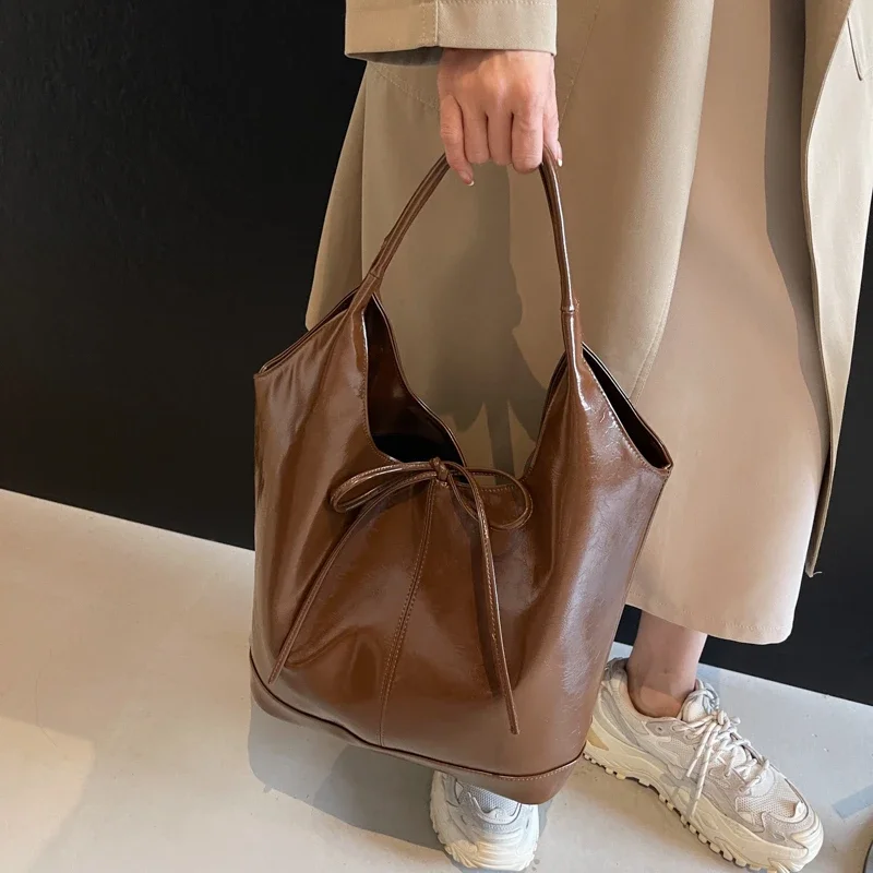 LEFTSIDE Bow Design Big PU Leather Shoulder Bags For Women 2024 Y2K Korean Fashion Trend Female Hobo Bag Lady Handbags Tote Bags