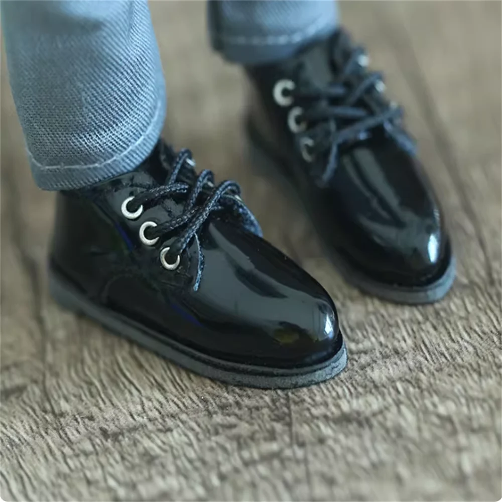 P20 YMY23/25 OB22 OB24 Boneca Masculina Na Moda Cavalheiro Sapatos de Couro Pontudo Brilhante Modelo Acessórios Em Estoque