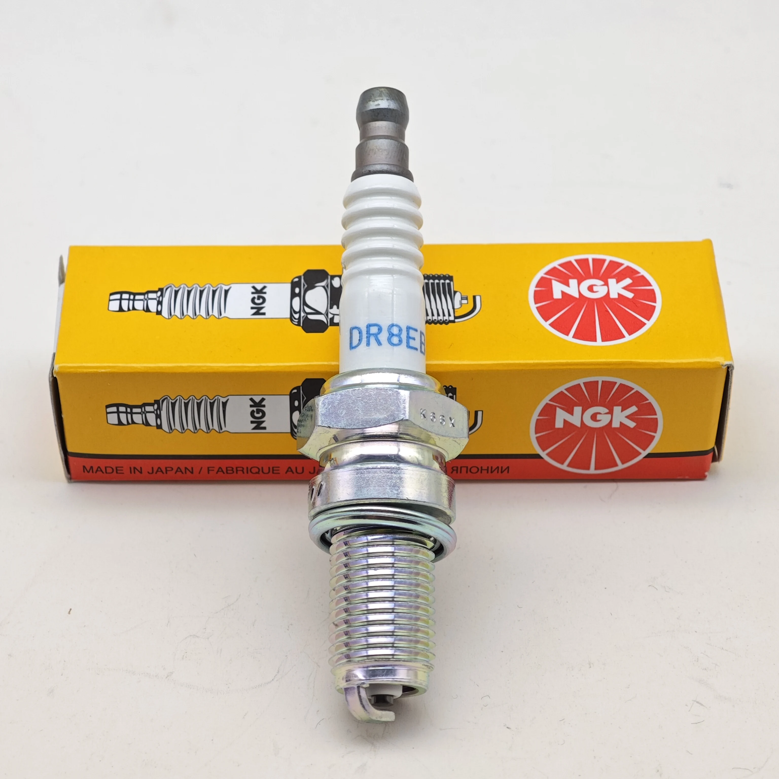 1pcs Original NGK Spark Plug DR8EB 4855 Suitable For BMW F650 GS 2002-2007