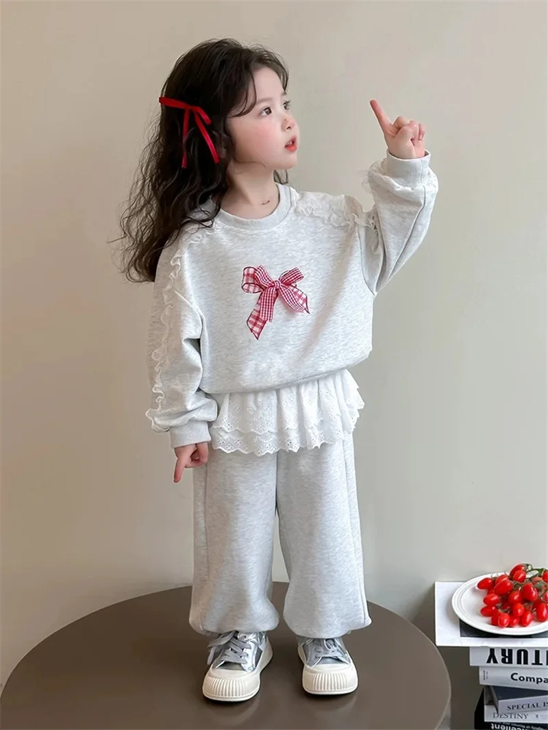 

2026 Autumn Girls 2 Piece Sets Children Cotton Lace Long Sleeve Bow Sweatshirt Suit Kids Sports Loose Tracksuit Outfits
